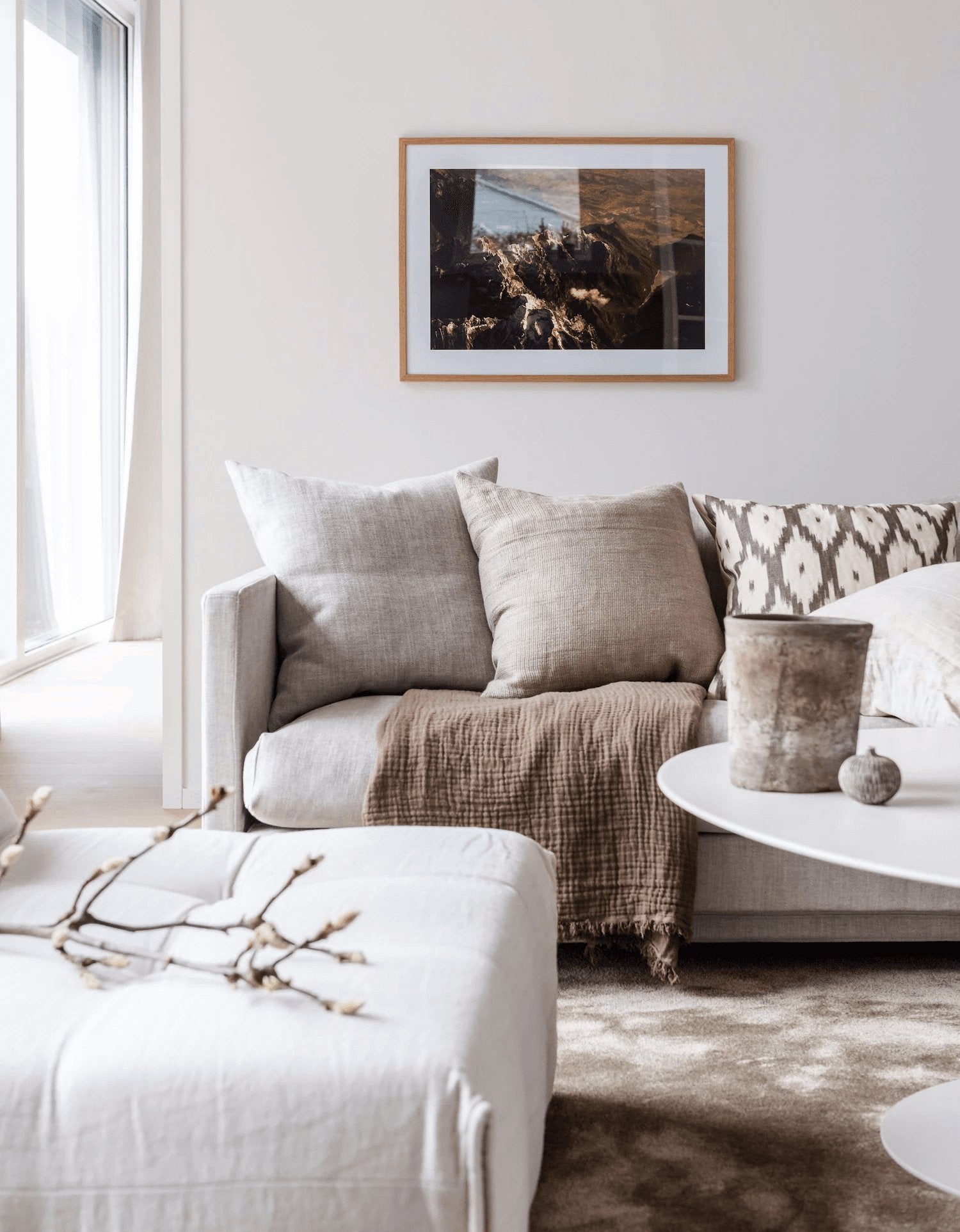 Neturala färger i beige och brunt är perfekta för dig som vill skapa en harmonisk hemmamiljö