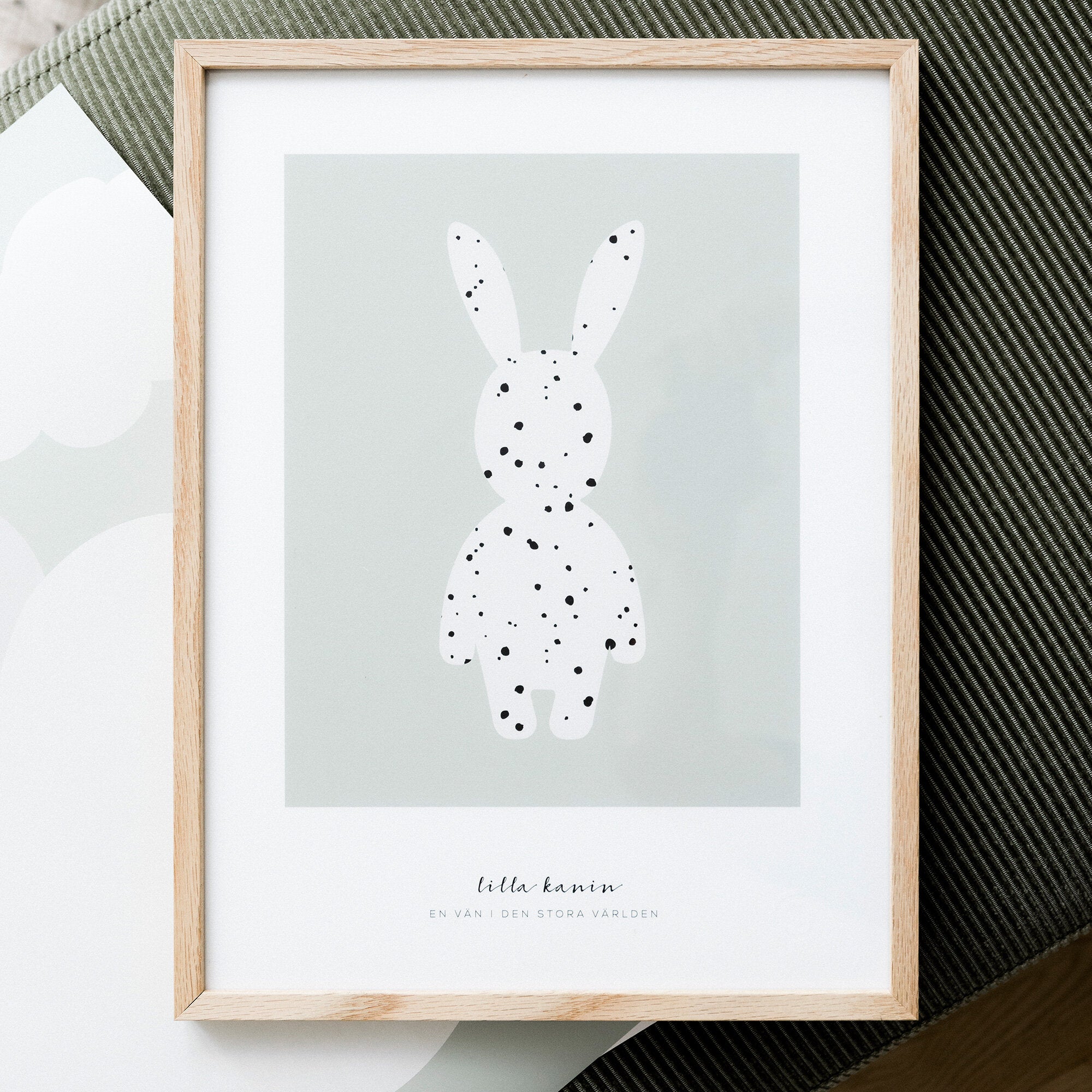 Lilla kanin prickig poster grön